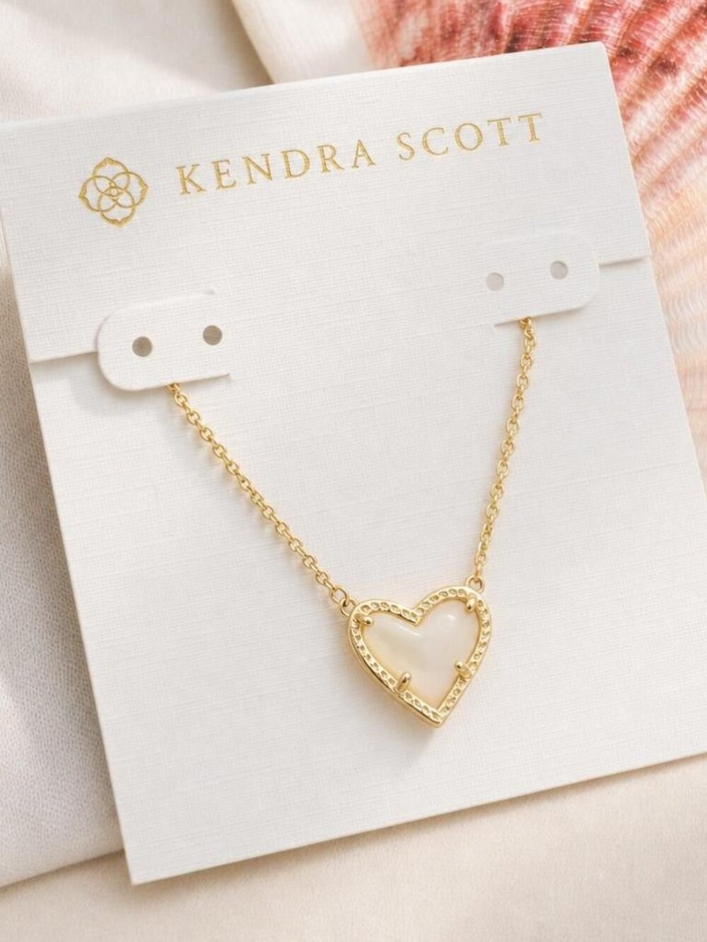 Kendra Scott Ari Heart Gold Ivory Mother-of-Pearl Necklace